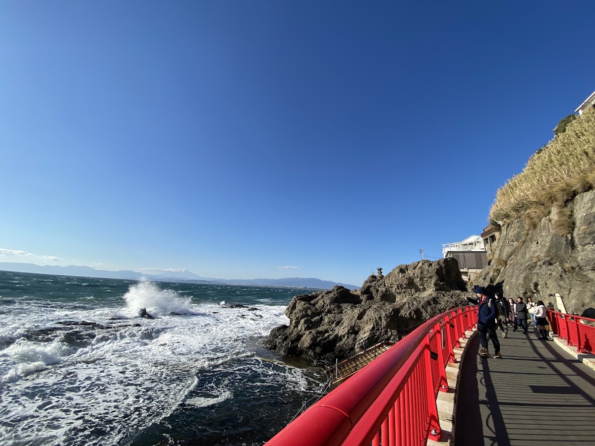江ノ島 岩屋と稚児ヶ淵の冒険散歩 の写真 5
