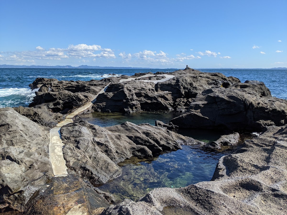 城ヶ島 灯台と洞門の島めぐり の写真 3