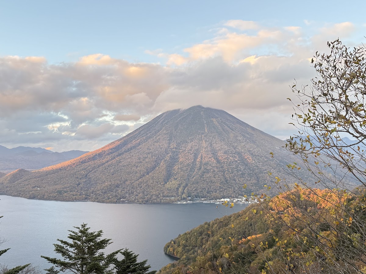 中禅寺湖畔 歌ヶ浜〜立木観音 湖畔散歩コース の写真 1