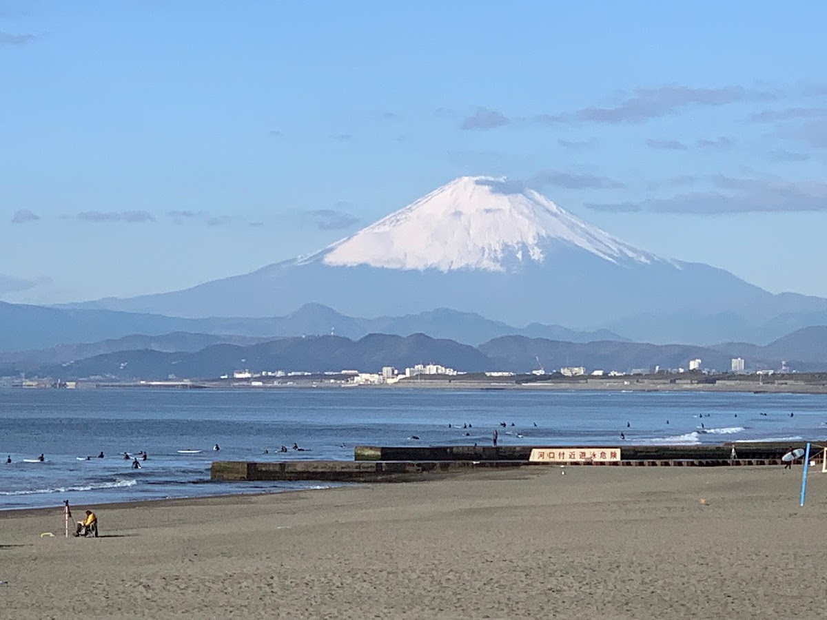 鵠沼海岸〜引地川 富士見の海岸散歩 の写真 2