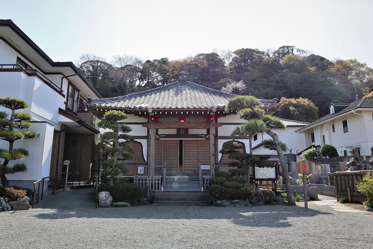 光明寺 蓮池・石庭
