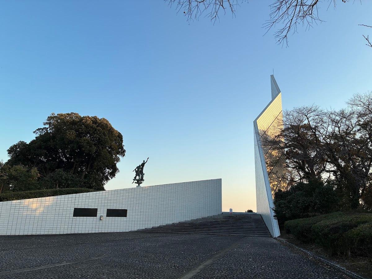 観音崎 戦没船員の碑