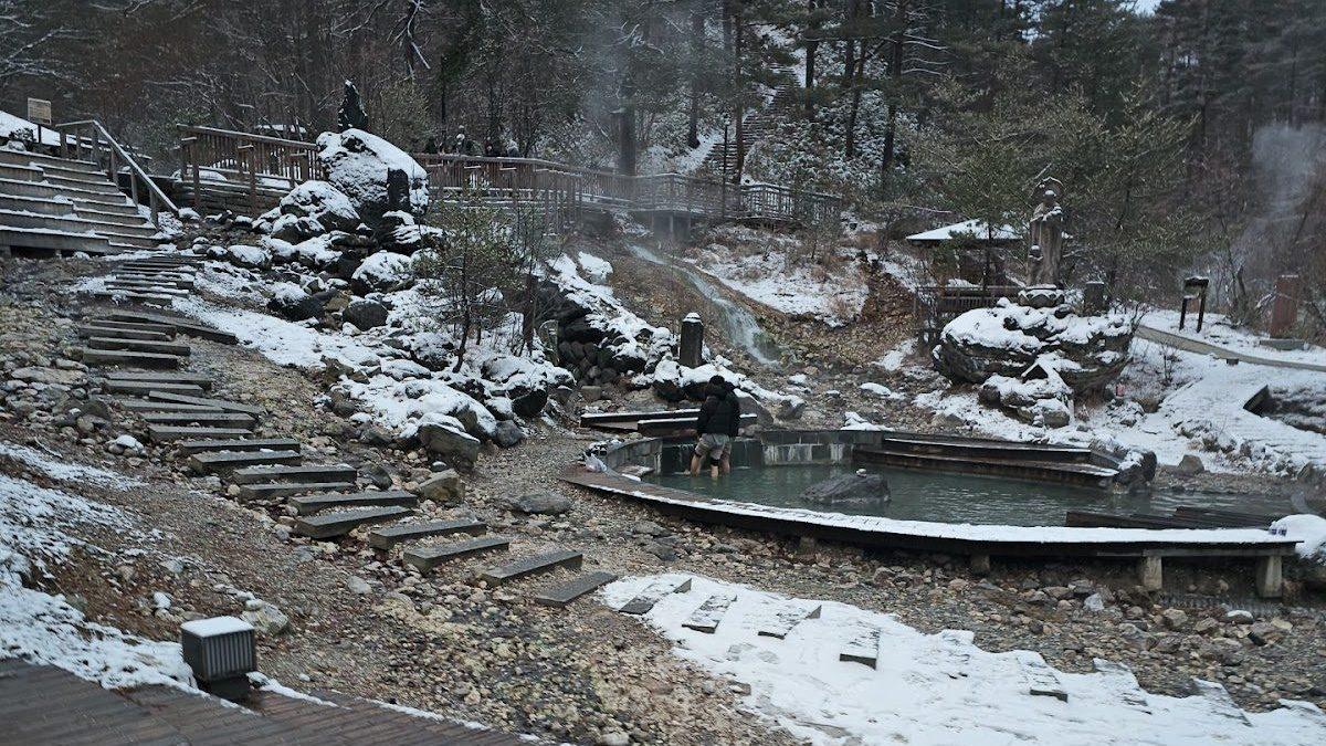 草津温泉 西の河原公園 湯けむり散歩 の写真 4