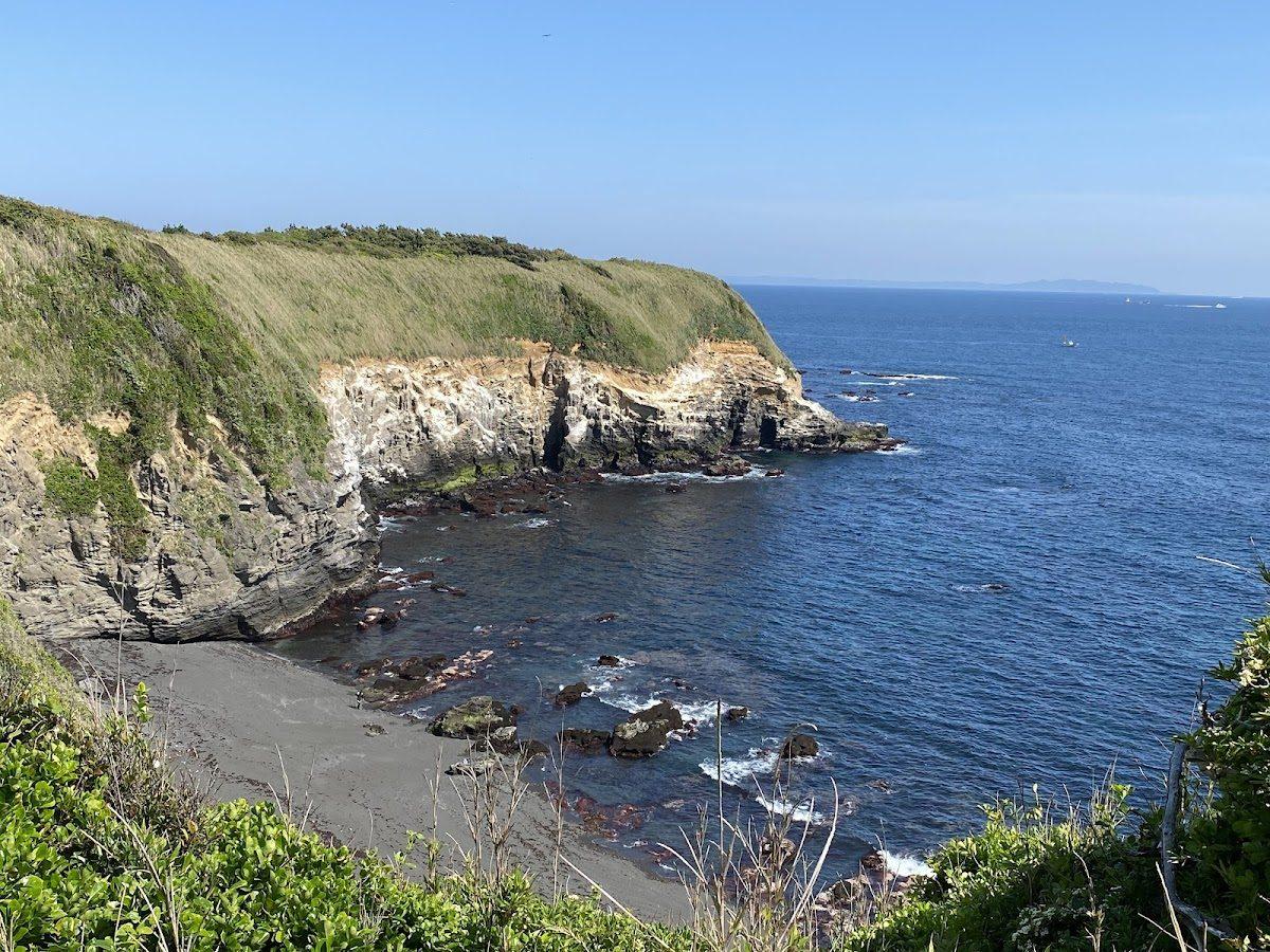 城ヶ島 灯台と洞門の島めぐり
