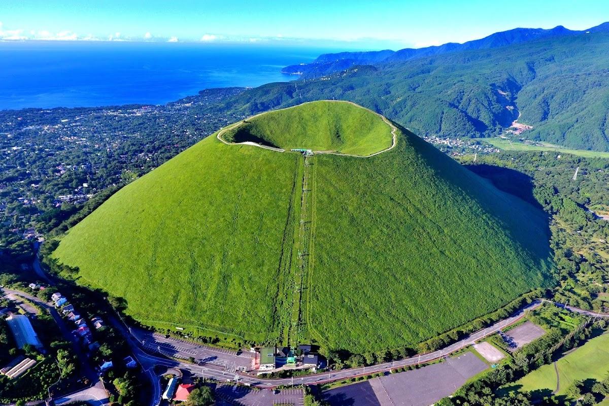 大室山 お鉢めぐり 360度パノラマ の写真 3