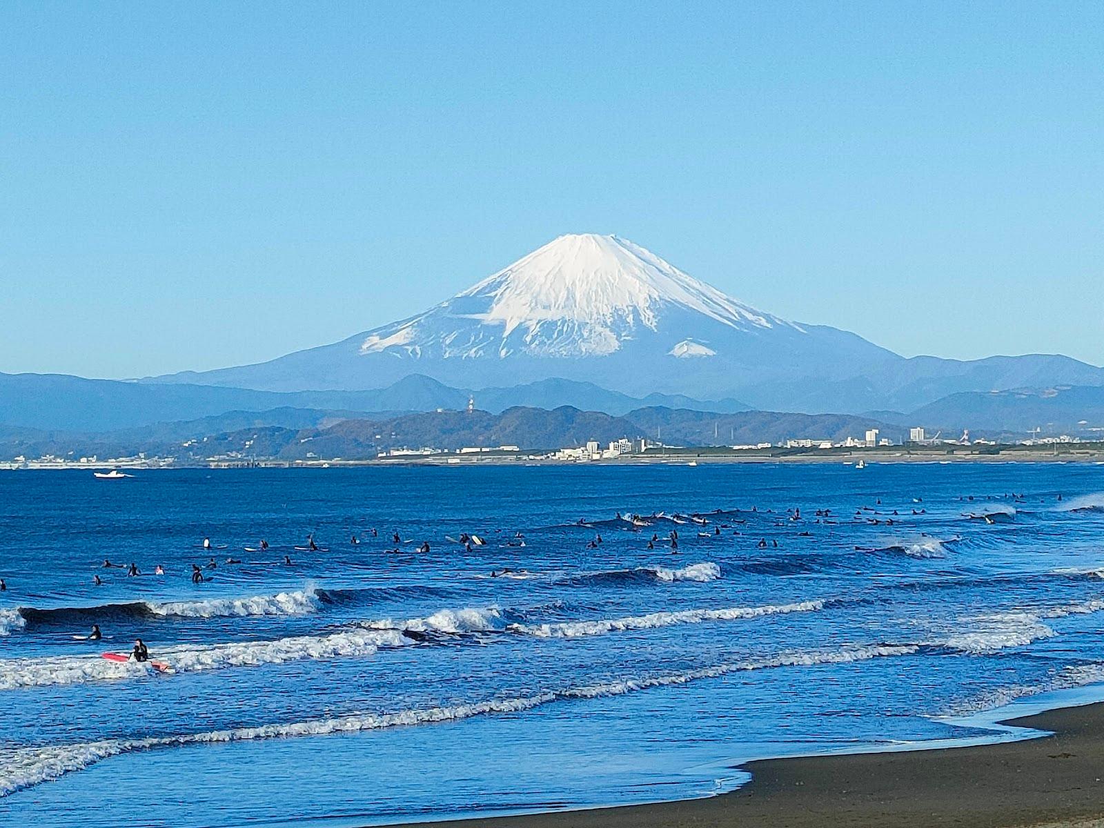 鵠沼海岸〜引地川 富士見の海岸散歩 の写真 1